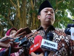 Yenny Wahid mendukung Ganjar-Mahfud sementara Nusron Wahid menyebutkan prediksi Gus Dur tentang Prabowo.