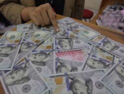 Rupiah Tergeser di Awal Pagi, Minyak Mentah Global Menarik Perhatian