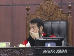 Anwar Usman Merespons Penyebutan Paman Gibran dalam Sidang Gugatan Batas Usia Maksimal Capres