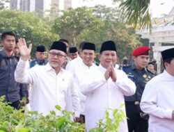 Bahlil Meminta Pendapat Santri Mengenai Kesesuaian Prabowo Sebagai Presiden