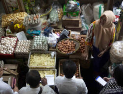 Naiknya Harga Bawang, Daging Ayam, dan Minyak Goreng