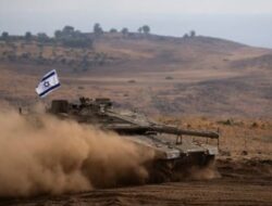 Tank Israel Mencapai Gerbang Rumah Sakit Al-Shifa Saat Bayi-Bayi di Gaza Mengalami Kondisi Kritis