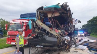 Sopir Bus Ditangkap Sebagai Tersangka dalam Kecelakaan Maut di Tol Cipali Km 72