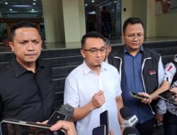 Aiman Witjaksono Menghadapi Puluhan Pertanyaan dari Polisi Selama 6 Jam dan Memberikan Bukti