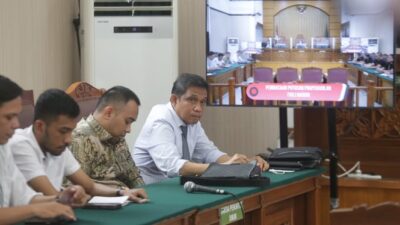 KPK Membawa Dokumen saat Praperadilan, Firli Bahuri dan Kuasa Hukumnya Dilaporkan ke Polisi