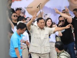 Prabowo Bersenang-senang saat Menghadiri Acara Memasak Besar dengan Chef Bobon dan Kopra