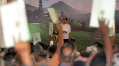 Jokowi Memastikan Rakyat Akan Memegang 110 Juta Sertifikat Tanah hingga Akhir 2023