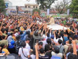 Pantun Prabowo di Medan: Tak Perlu Banyak Kata, Prabowo-Gibran Akan Kerja Nyata