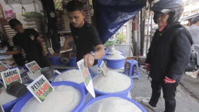 Kenaikan Harga Beras Premium dan Gula Konsumsi