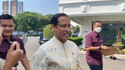 Presiden Jokowi Memanggil Nadiem ke Istana Negara untuk Membahas Biaya UKT yang Tinggi