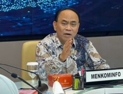 Menkominfo Memperbarui Sistem Pembayaran Digital untuk Mengatasi Perjudian Online