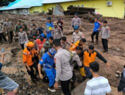 DPR Dorong Pemerintah Langsung Bertindak, Belasan Warga Ternate Meninggal Akibat Banjir Bandang