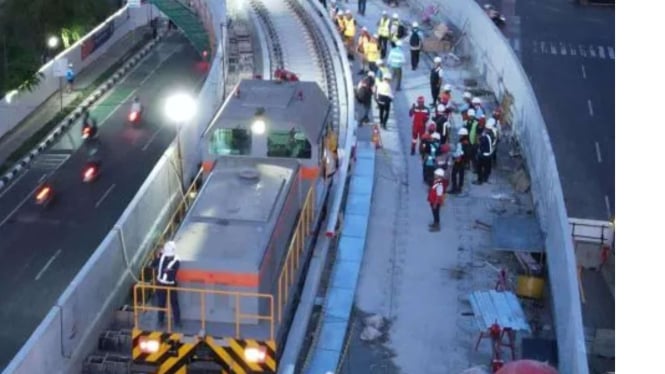 Uji Coba Jalur LRT Fase 1B Velodrome oleh JAKPRO