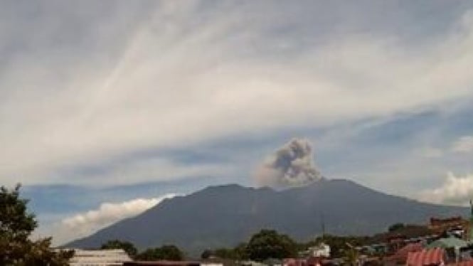 Gunung Marapi Meletus Sekali Lagi

Gunung Marapi Erupsi Kembali

Kegempaan Gunung Marapi Kembali Terjadi