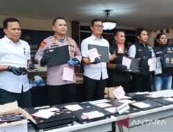 Tersangka Penipuan Daring: Modus Aplikasi Kencan & Gaji Rp5-7 Juta