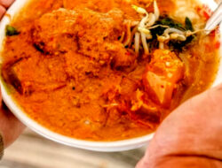 Kelezatan Burbacek: Paduan Bubur, Rumbah, dan Cecek Indramayu