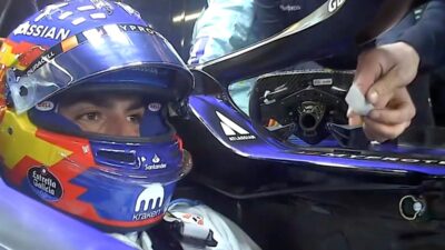 Sainz Desain Setir Ferrari Inspirasikan Williams
