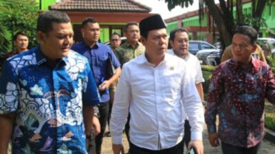 Ketua DPD RI Sultan B. Najamudin Bantu Korban Banjir Bekasi