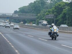 Solusi Kemacetan: Contra Flow & One Way di KM 40-263
