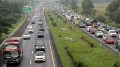 Kecelakaan Tragis Hyundai Ioniq di Tol JORR Jakbar: One Way Nasional Di Stop