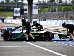 Kejadian MrBeast: Tabrakan Mobil Formula E Cupra yang Mengejutkan