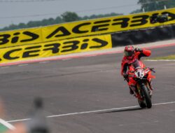 Superpole Race WSBK Italia: Bulega Cemerlang, Razgatlioglu Kembali Tertinggal