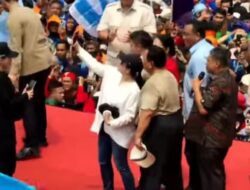 Momen Puan Maharani Ajak Prabowo Selfie: Highlight Panggung May Day 2025