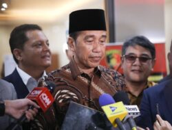 Skandal Pengkhianatan Polri: Presiden Jokowi Bawa Pulang Ijazah Asli