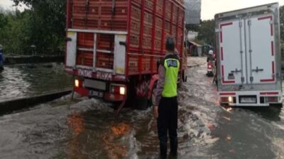 Rob Terjang Pantura Kaligawe: Tanggul Laut Bisa Dipakai tahun Depan