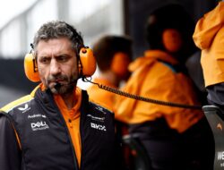 Jacques Villeneuve Kritik Kekuatan McLaren: Analisis Terbaru