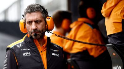 Jacques Villeneuve Kritik Kekuatan McLaren: Analisis Terbaru