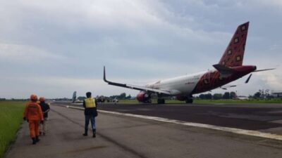 Pesawat Batik Air Mendarat Miring di Bandara Soetta: Kepanikan?