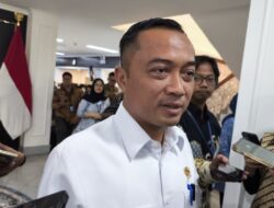 Mensesneg Jelaskan Tidak Ada Perintah Presiden untuk Gibran Berkantor di Papua