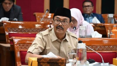 30% Sekolah Mengalami Keterlambatan Dana BOS: Penyebab dan Solusi