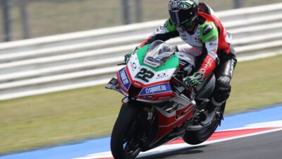 Alex Lowes Dominan di FP1 WSBK Inggris: Sorot Performa Mengesankan