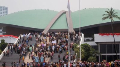 Peneliti BRIN Kritik DPR yang Jalan-jalan saat Rakyat Protes