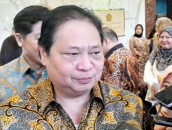 Kabar Sri Mulyani Mundur: Tanggapan Menko Airlangga