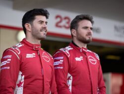 Nissan Pertahankan Pembalapnya untuk Formula E 2025