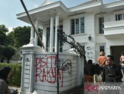 Penjarahan Rumah Uya Kuya: Polisi Terus Buru Provokator