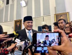 Profil Dana Jejak Karir Djamari Chaniago, Menko Polkam Baru